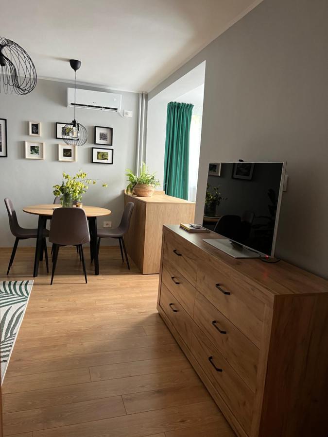Riverside Jungle Green Apartment Oradea Exterior foto